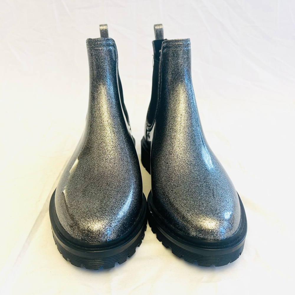 NWOT Michael Kors Glittery Silver Chelsea Rain/Snow Boots